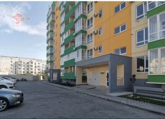 Продаю 2-комнатную квартиру, 63.6 м2, Крым, улица 9 Мая, 81
