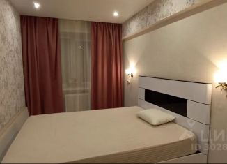 Сдается двухкомнатная квартира, 43 м2, Пермь, улица Льва Шатрова, 4