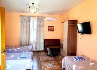Сдаю комнату, 20 м2, Дагестан, улица Ушакова, 1/1