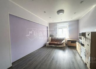 Продаю 4-ком. квартиру, 98.5 м2, Кемерово, Советский проспект, 41, Центральный район