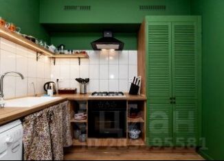 Сдаю 2-комнатную квартиру, 80 м2, Зеленоградск, улица Ткаченко, 1