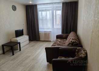 Однокомнатная квартира в аренду, 40 м2, Полевской, улица Ленина, 7