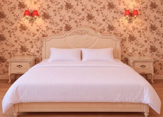 Сдаю в аренду комнату, 30 м2, Москва, Страстной бульвар, 7с2, метро Маяковская