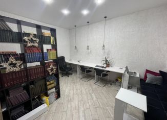 Продам двухкомнатную квартиру, 55 м2, Ростовская область, улица Розы Люксембург, 87
