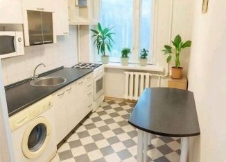 Продаю трехкомнатную квартиру, 57.4 м2, Самарская область, улица Осипенко, 2