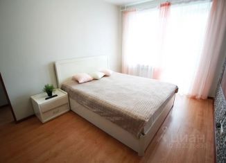 Сдаю в аренду 1-ком. квартиру, 32 м2, Омск, проспект Карла Маркса, 10А, Центральный округ