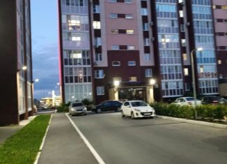 Продаю квартиру, 40.8 м2, Курган, 7-й микрорайон, 1А, жилой район Заозёрный