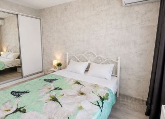 Сдам 1-комнатную квартиру, 45 м2, Самара, улица Гастелло, 6