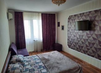 Сдам в аренду 1-ком. квартиру, 35 м2, Симферополь, проспект Победы, 60, Киевский район