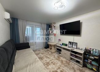 Продаю двухкомнатную квартиру, 48.3 м2, Курган, улица 9 Мая, 2Д, район Рябково