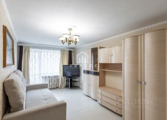 Продаю 3-ком. квартиру, 58.7 м2, Омск, улица Яковлева, 10, Центральный округ