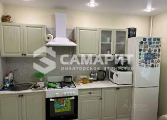 Продам 1-ком. квартиру, 47 м2, Самара, 1-й квартал, 33, метро Победа
