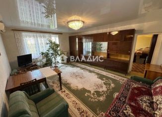 Продаю трехкомнатную квартиру, 67 м2, Волгоградская область, улица Маршала Ерёменко, 142А