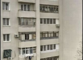 Сдается в аренду трехкомнатная квартира, 74 м2, посёлок городского типа Грэсовский, Грэсовская улица, 8