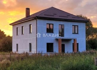 Продаю дом, 200 м2, поселок Марийское