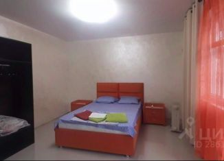 Аренда однокомнатной квартиры, 32 м2, Судак, улица Чехова, 19