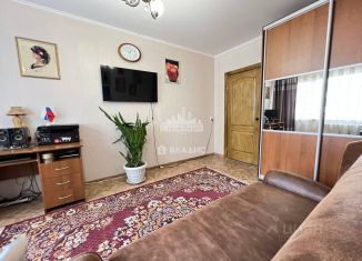 Продаю 3-комнатную квартиру, 67.3 м2, Крым, улица Генерала Петрова, 10