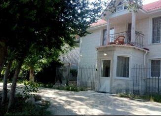 Сдается в аренду двухкомнатная квартира, 35 м2, Крым, улица Скасси, 1А