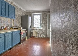 Продаю трехкомнатную квартиру, 69.3 м2, Алушта, улица 60 лет СССР, 12А