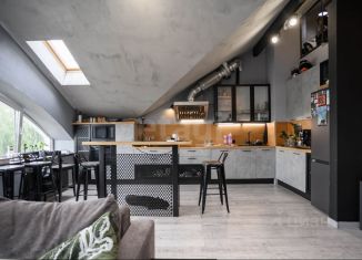 Продается двухкомнатная квартира, 99.3 м2, Тверская область, улица Спартака, 40