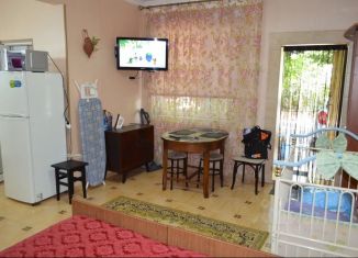 Сдаю дом, 30 м2, Евпатория, улица 13 Ноября, 48