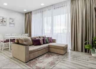 Сдам в аренду 3-комнатную квартиру, 65 м2, Крым, улица Строителей, 3