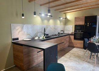 Продажа дома, 180 м2, село Уютное, Садовая улица