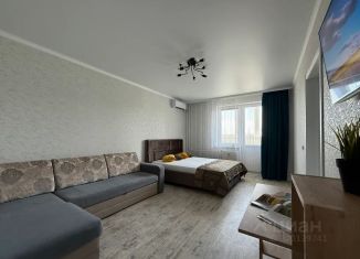 Сдам 1-ком. квартиру, 40 м2, Оренбургская область, улица Саморядова, 2