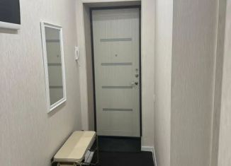 Сдаю 2-ком. квартиру, 55 м2, Мурманская область, улица Коминтерна, 9/1