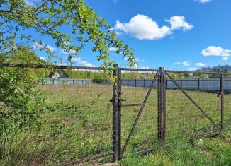 Участок на продажу, 8 сот., посёлок городского типа Янтарный, Малиновая улица