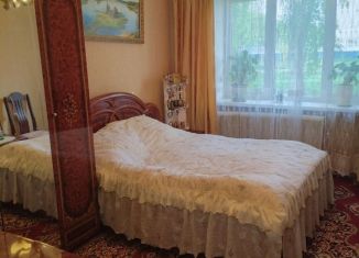 Продаю 2-комнатную квартиру, 47.6 м2, Алексин, Солнечный проезд, 2/16