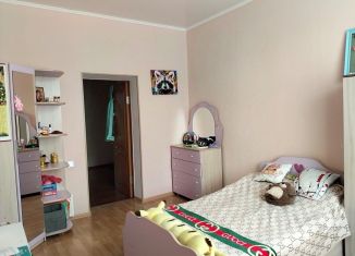 Продается 3-ком. квартира, 106.7 м2, Сатка, улица Спартака, 2