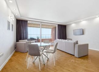 Сдаю 2-ком. квартиру, 80 м2, посёлок городского типа Гурзуф, улица Строителей, 3