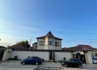 Сдаю в аренду дом, 220 м2, Махачкала, Кировский внутригородской район, микрорайон Караман-7, 13