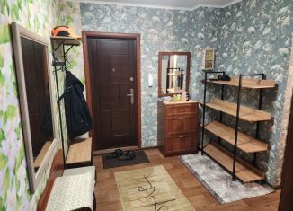Сдам в аренду 2-ком. квартиру, 53 м2, Печоры, Юрьевская улица, 57