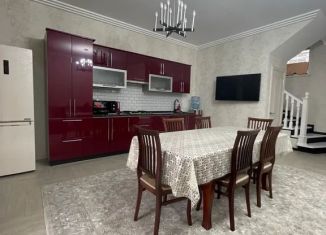 Сдается в аренду дом, 100 м2, Дагестан, Индустриальная улица, 1/1