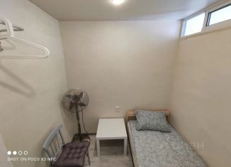 Сдам 3-ком. квартиру, 46 м2, Тольятти, улица Жилина, 54