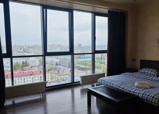 Аренда однокомнатной квартиры, 65 м2, Уфа, Верхнеторговая площадь, 4