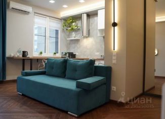 Сдам в аренду 1-ком. квартиру, 45 м2, Воронеж, улица Карла Маркса, 67/2