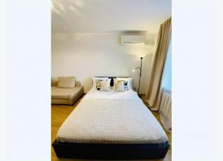 Сдам 1-ком. квартиру, 45 м2, Самара, Солнечная улица, 53, метро Алабинская