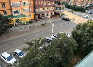 Продается двухкомнатная квартира, 47.2 м2, Абакан, улица Карла Маркса, 44