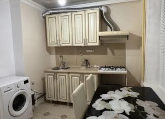 Продам 1-ком. квартиру, 37 м2, Избербаш, улица Г. Гамидова, 95