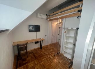 Сдается в аренду комната, 12 м2, Иркутская область, Рабочая улица, 2А
