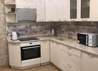 Продается 2-комнатная квартира, 72 м2, Абакан, проспект Дружбы Народов, 43