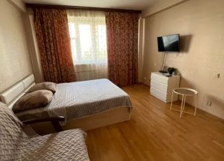 Сдаю в аренду 1-ком. квартиру, 43 м2, Белгородская область, улица 60 лет Октября, 12