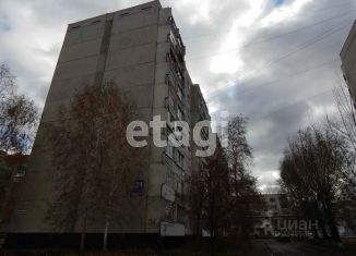 Продам 3-комнатную квартиру, 62.8 м2, Курган, 2-й микрорайон, 24, жилой район Заозёрный