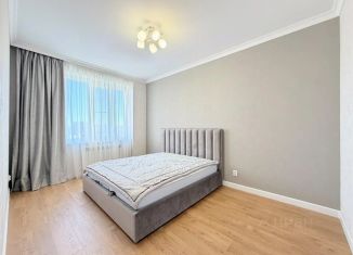 Продаю 5-ком. квартиру, 110 м2, Кабардино-Балкария, улица Нахушева, 105