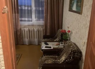Продам 2-ком. квартиру, 47 м2, Псковская область, улица Меркурьева, 4