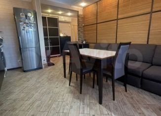 Продается двухкомнатная квартира, 70 м2, Ростовская область, улица Платова, 83
