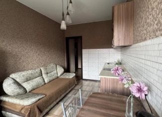 Продаю однокомнатную квартиру, 43 м2, Абакан, проспект Дружбы Народов, 49